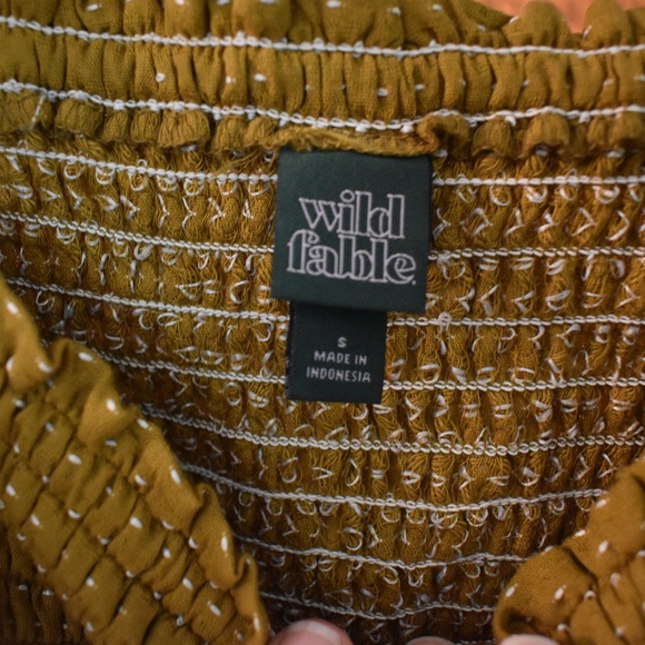 Women's Size Small Crop Top from Wild Fable - Picture 2 of 2